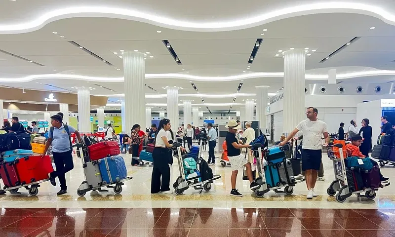 Xung đột Trung Đông làm tê liệt mạng lưới bay quốc tế