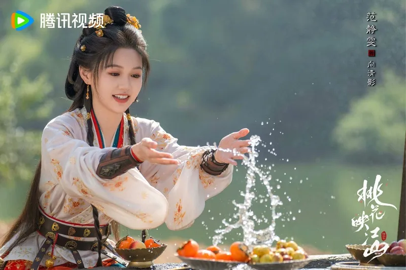 voh-dan-dien-vien-dao-hoa-anh-giang-son-5