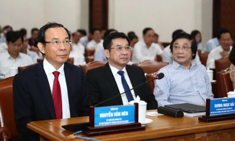 bi-thu-du-hoi-nghi-1750819906668984684865