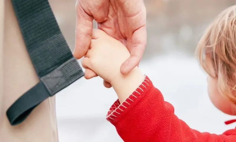 Tiếp cận điều trị sức khỏe tinh thần trẻ em từ mối quan hệ trong gia đình