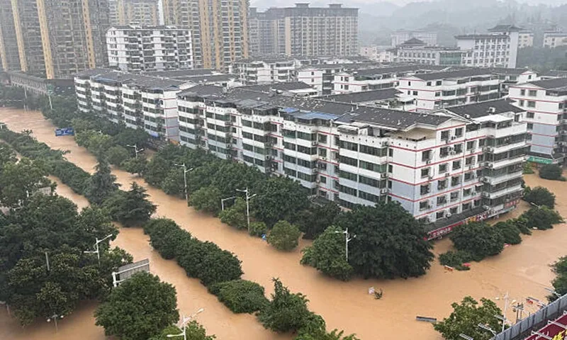 Mưa lớn kéo dài gây ngập nặng tại Tây Nam Trung Quốc