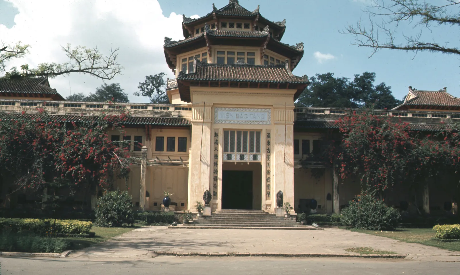 Triển lãm Bảo vật quốc gia - Những kiệt tác di sản tại TPHCM