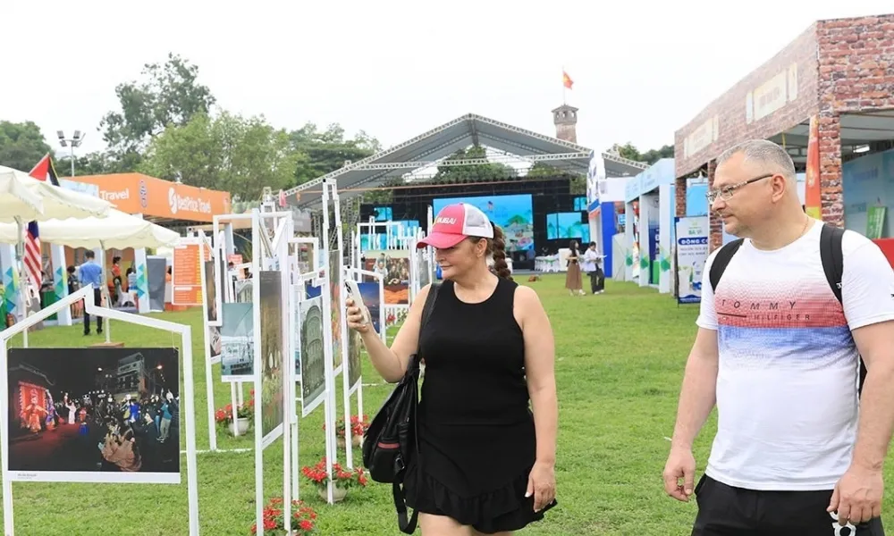 Hà Nội đón hơn 3,6 triệu lượt khách quốc tế trong 6 tháng đầu năm