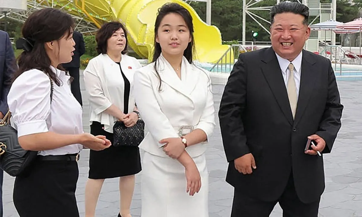 Hình ảnh mới nhất vừa công bố có sự xuất hiện trở lại của Đệ nhất Phu nhân Triều Tiên Ri Sol Ju