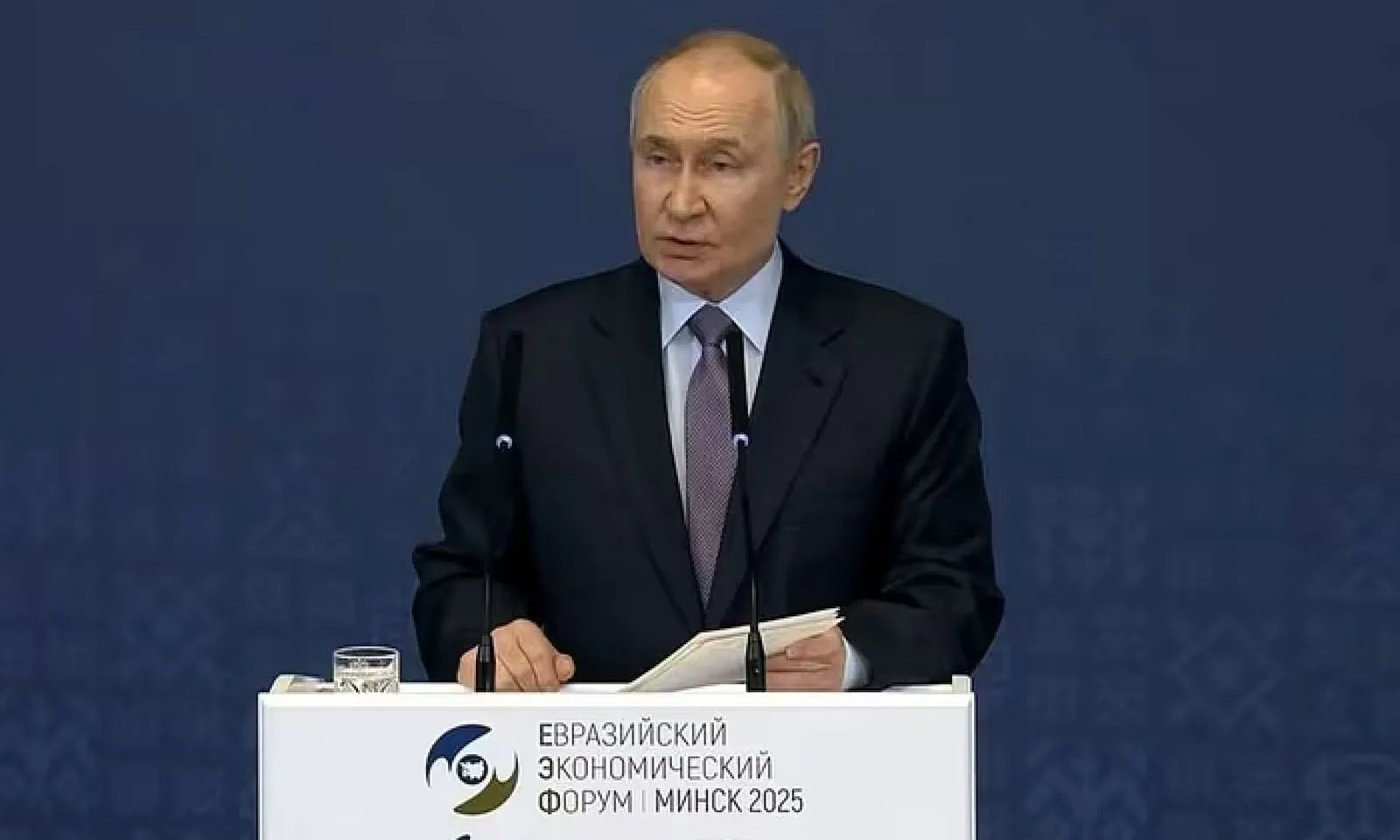 Tổng thống Putin cảnh báo cứng rắn nếu phương Tây tịch thu tài sản Nga