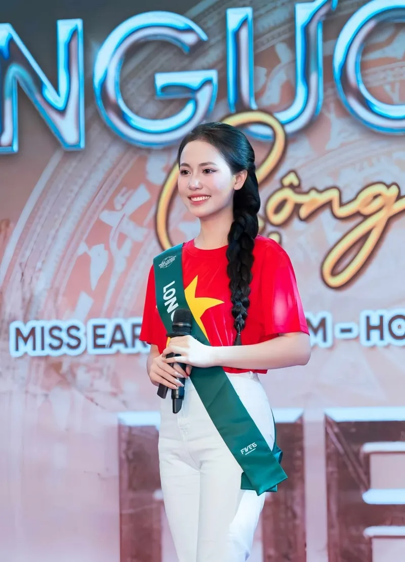 thi-sinh-cua-hoa-hau-trai-dat-tich-cuc-thay-doi-moi-truong-song-vi-trai-tim-xanh19800101-000000-07