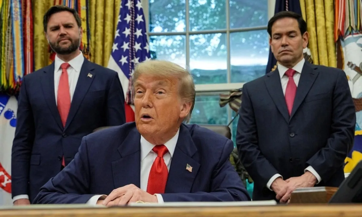 Ông Trump lật bài ngửa hạn chót áp thuế