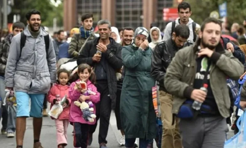 Đức siết nhập cư: Tạm dừng đoàn tụ gia đình cho hàng trăm nghìn người tị nạn trong 2 năm