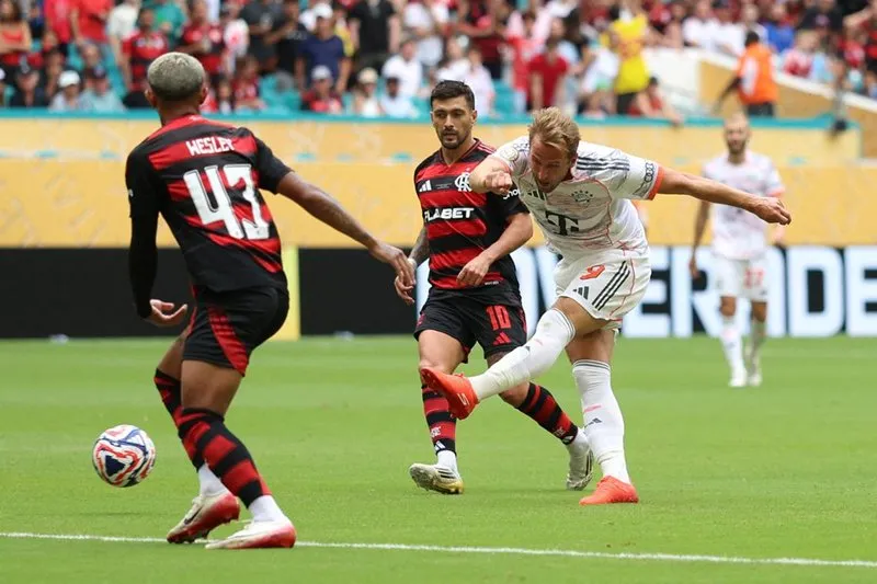 Harry Kane tỏa sáng cán mốc 40 bàn thắng mùa này. Ảnh: Internet