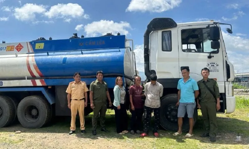 Bà Rịa - Vũng Tàu: Bắt vụ vận chuyển 5.000 lít dầu lậu
