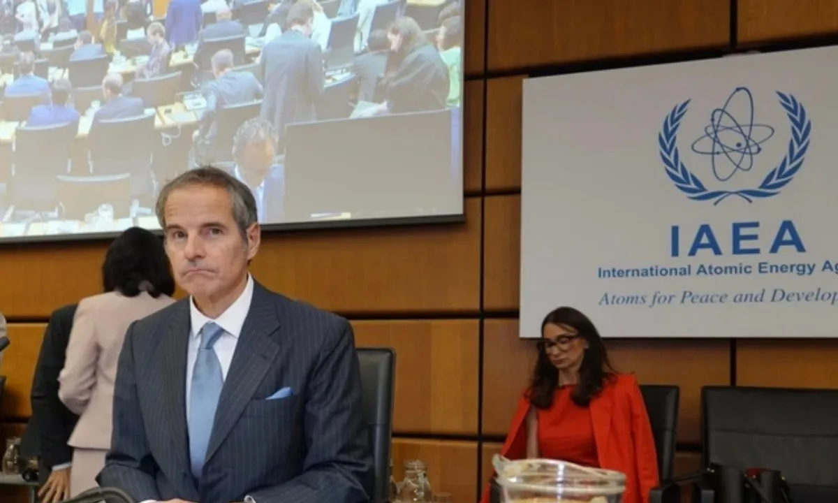 Iran tạm dừng hợp tác với IAEA