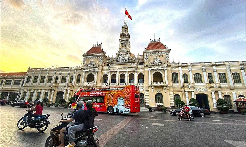 Tổ chức xe đưa rước cán bộ, công chức từ Bình Dương đến TPHCM công tác từ 1/7