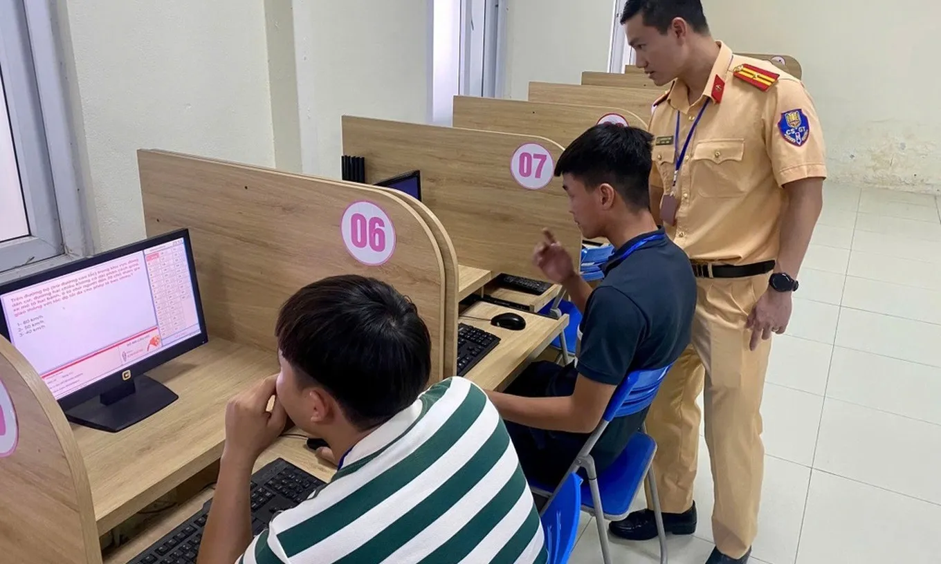 Hà Nội: Đợt sát hạch bằng lái ô tô cuối tháng 6, chỉ có hơn 26% thí sinh thi đậu