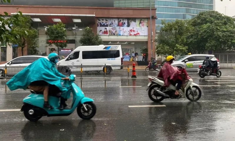 TPHCM mưa nhiều trong tháng 7, đề phòng mưa to kéo dài 
