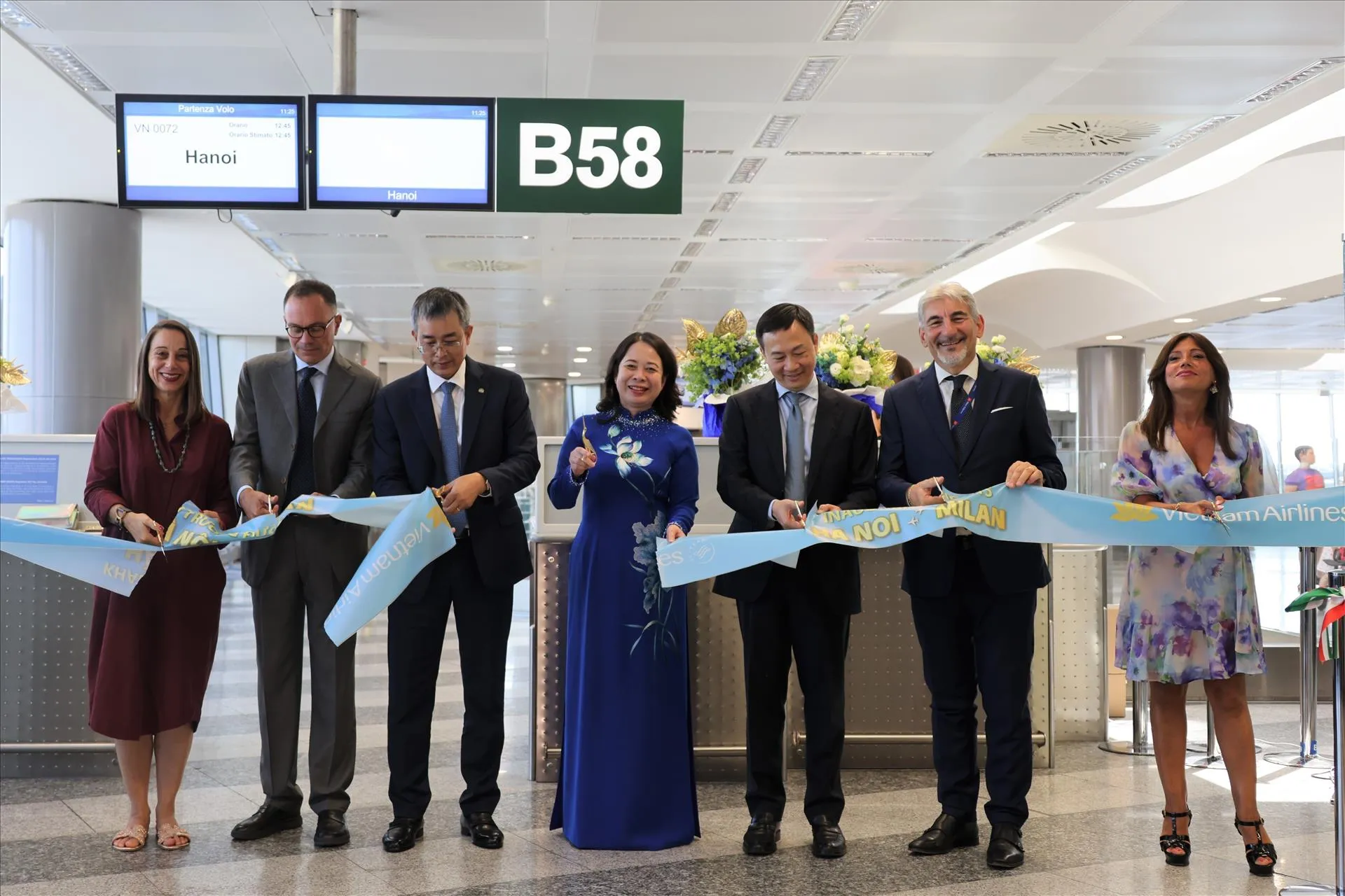 vna-potal-vietnam-airlines-khai-truong-duong-bay-thang-ha-noi-milan-italy-81264602-8-43-11