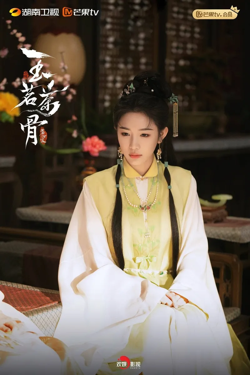 dan-dien-vien-ngoc-minh-tra-cot-nhan-sac-co-tuong-xung-voi-thiet-lap-mo-uoc-cua-vu-chinh (21)