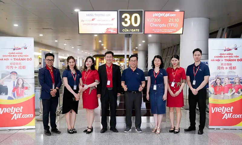 Vietjet mở đường bay thẳng Hà Nội - Thành Đô
