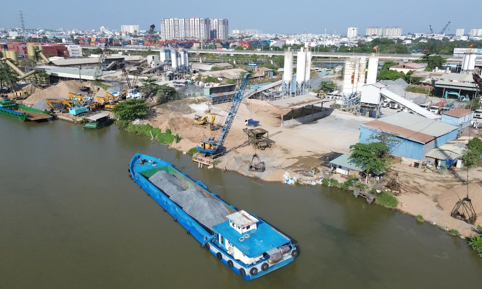 TPHCM khai thông “luồng xanh” đường thủy, thúc đẩy tiến độ thi công Vành đai 3