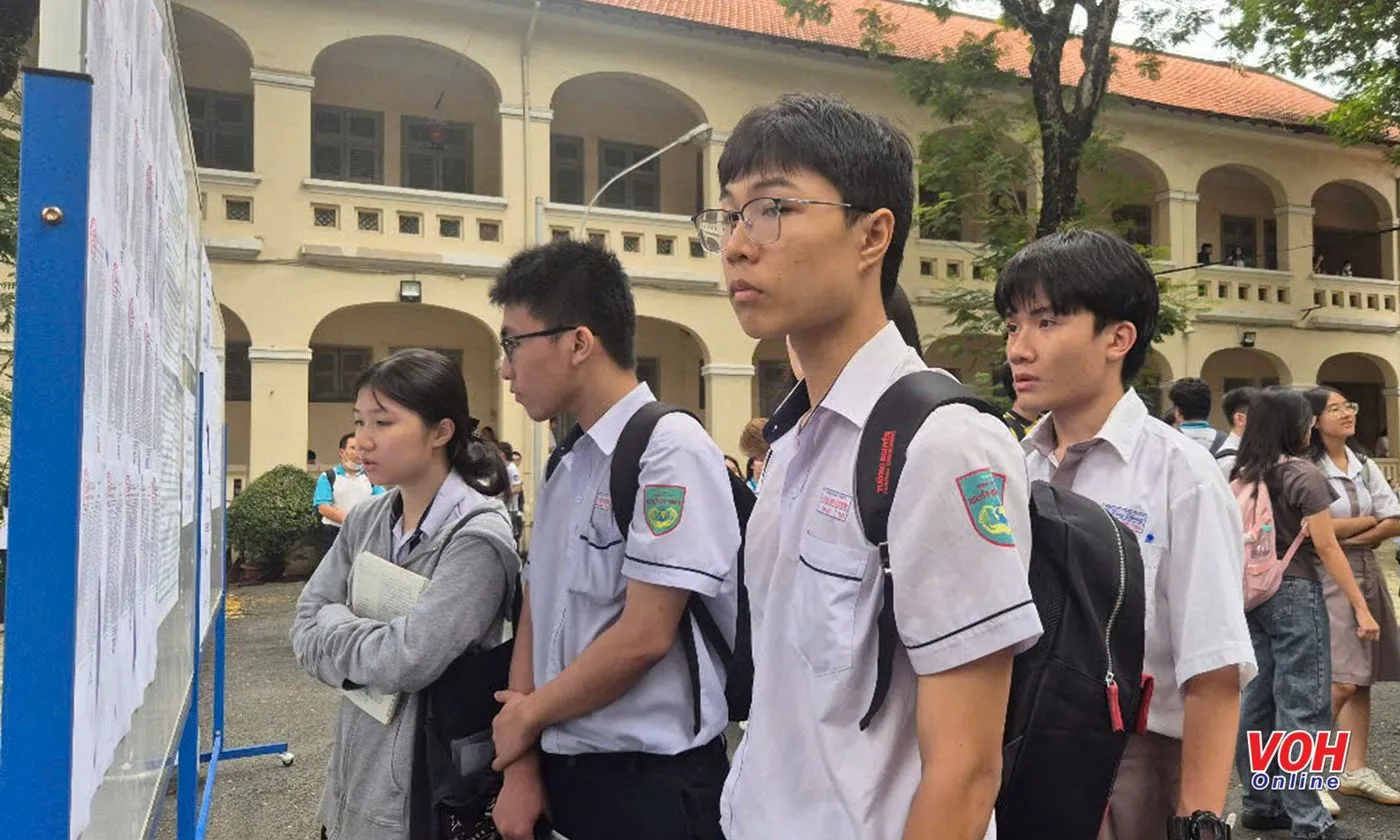 12 trường lấy điểm chuẩn lớp 10 cao nhất Hà Nội năm 2025