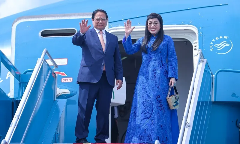 Thủ tướng lên đường dự Hội nghị Thượng đỉnh BRICS mở rộng và hoạt động song phương tại Brazil