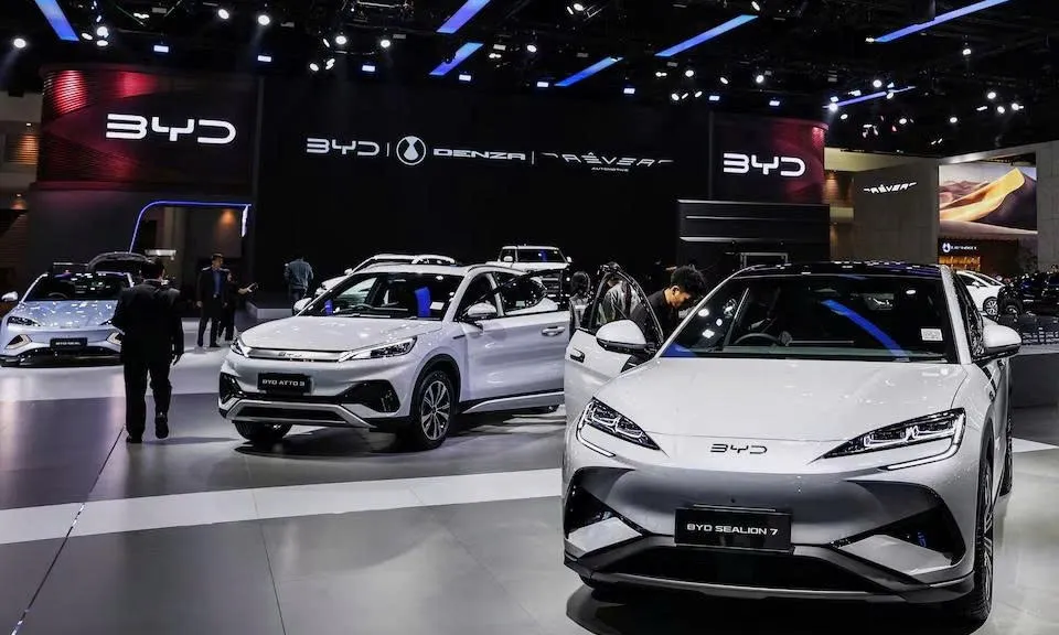 BYD đối mặt thách thức khi đà tăng trưởng chậm lại bất chấp vị thế dẫn đầu