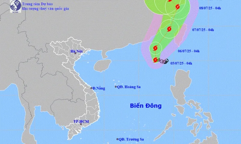 Bão số 2 giật cấp 10, biển động mạnh ở đông bắc Biển Đông