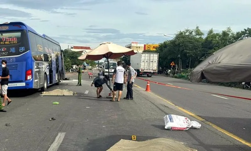 Gia Lai: Va chạm trực diện với xe khách, hai người đi xe máy tử vong