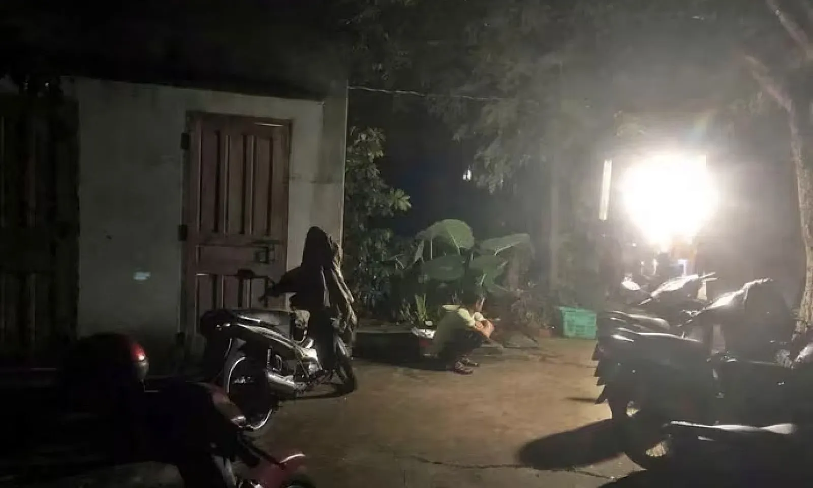 Tạm giữ nam thanh niên nghi đánh cha ruột tử vong sau cãi vã trong gia đình