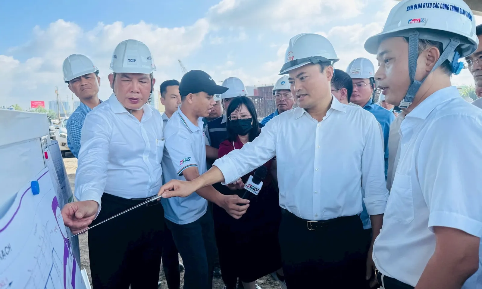 Phó Chủ tịch TPHCM kiểm tra tiến độ gói thầu XL1 - dự án Vành đai 3