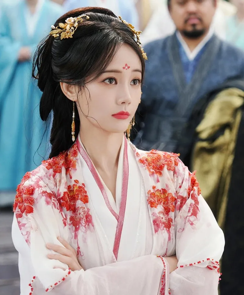 thu-quyen-nhat-mong-co-giup-dien-vien-the-han-ly-nhat-dong-thoat-kiep-nu-chinh-khong-ai-nho (14)