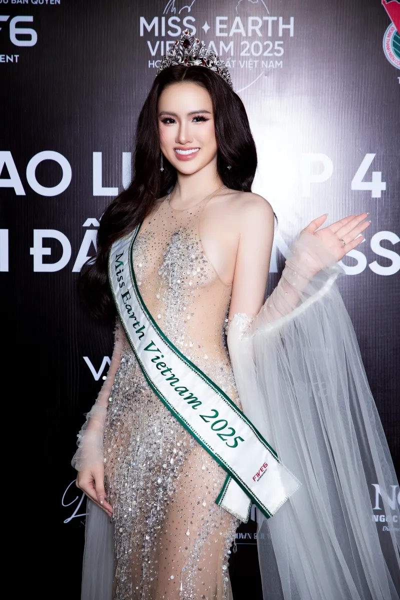 chan-dung-4-nang-hau-dai-dien-viet-nam-tham-gia-miss-earth-2025 20250708-170519-43