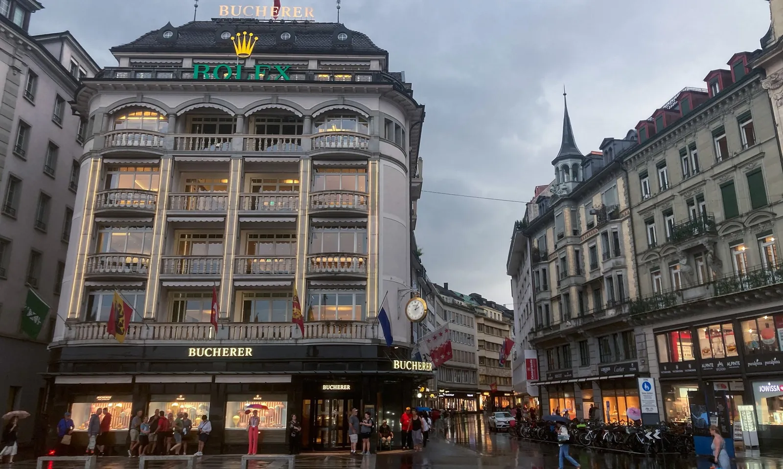 Đồng hồ Thụy Sĩ chật vật vì thuế quan của ông Trump