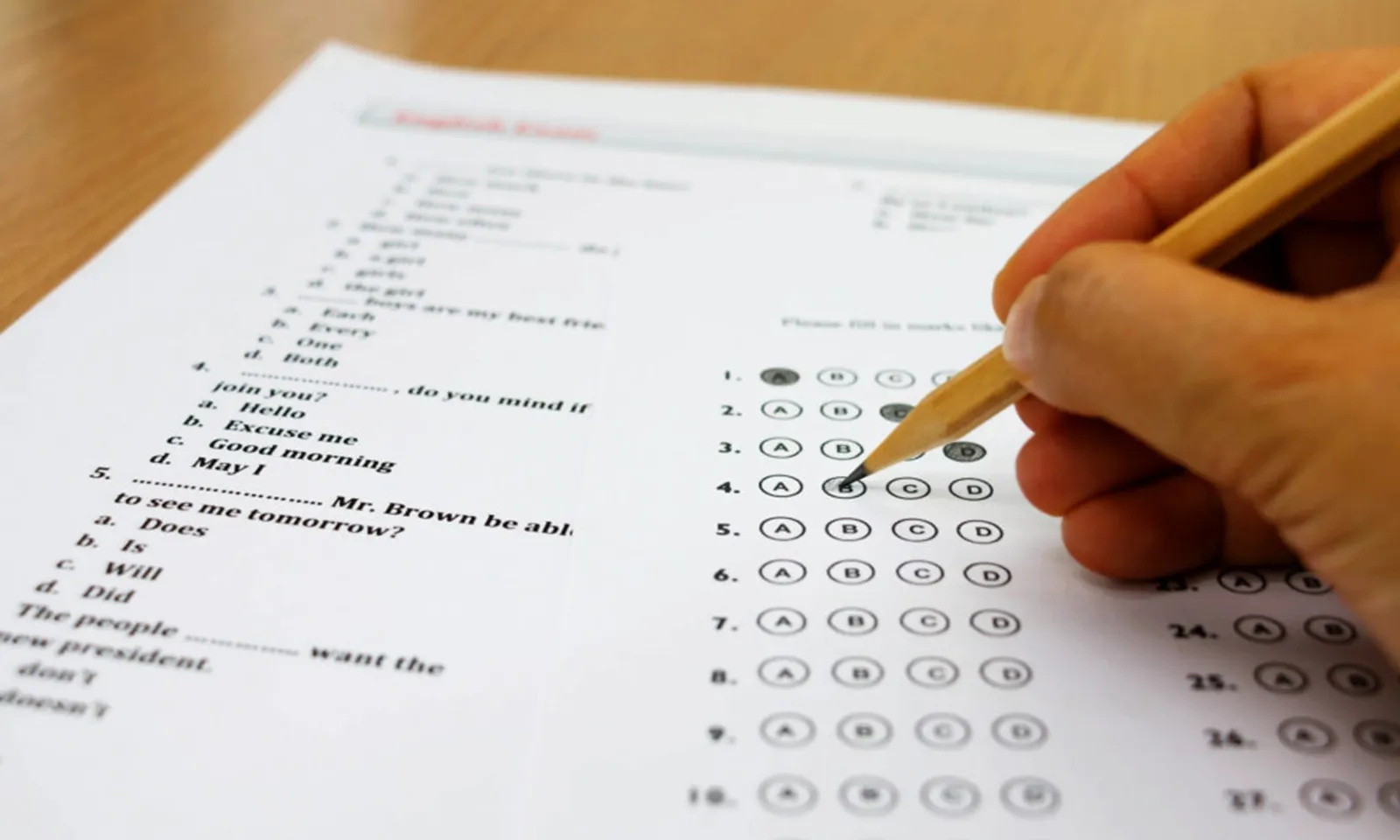 Hơn 800 người gian lận trong kỳ thi tiếng Anh TOEIC tại Nhật Bản
