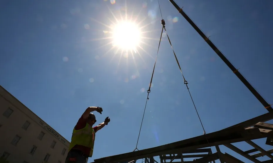 Sóng nhiệt càn quét Nhật Bản, chính phủ phát cảnh báo say nắng trên toàn quốc