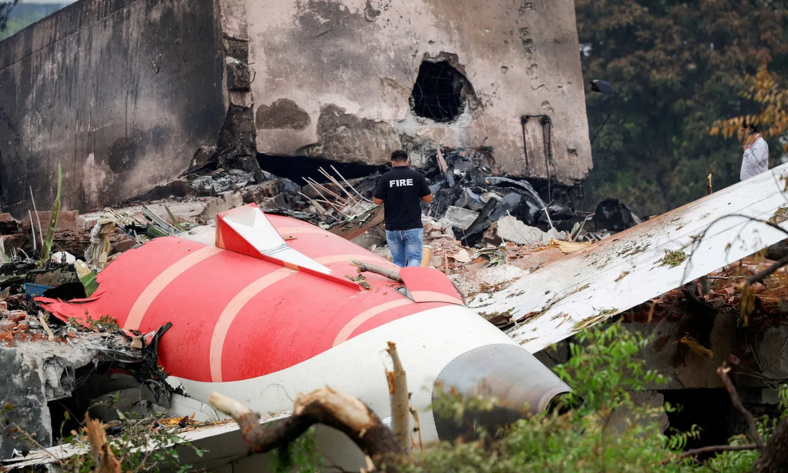 Sắp công bố báo cáo sơ bộ vụ rơi máy bay của hãng Air India