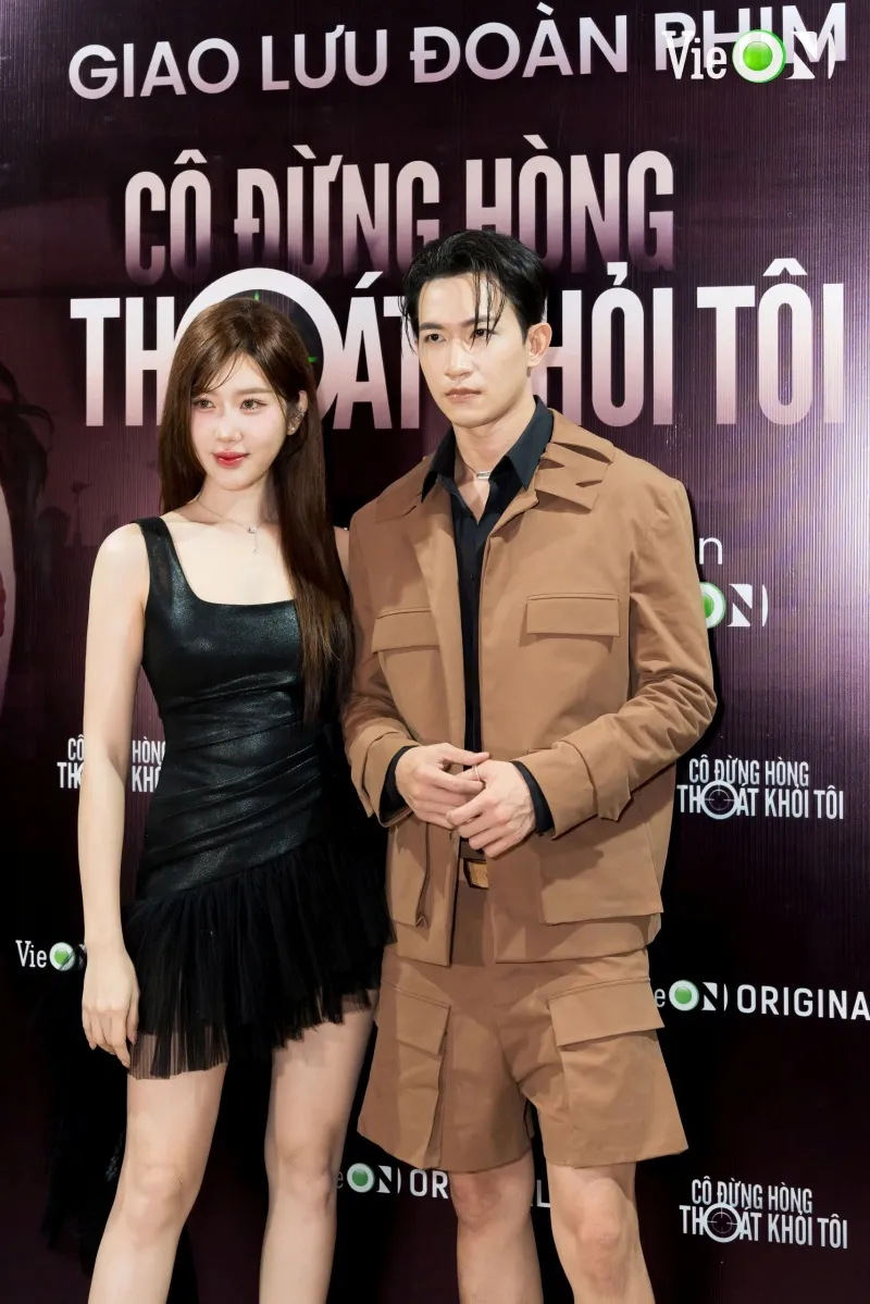 co-dung-hong-thoat-khoi-toi2