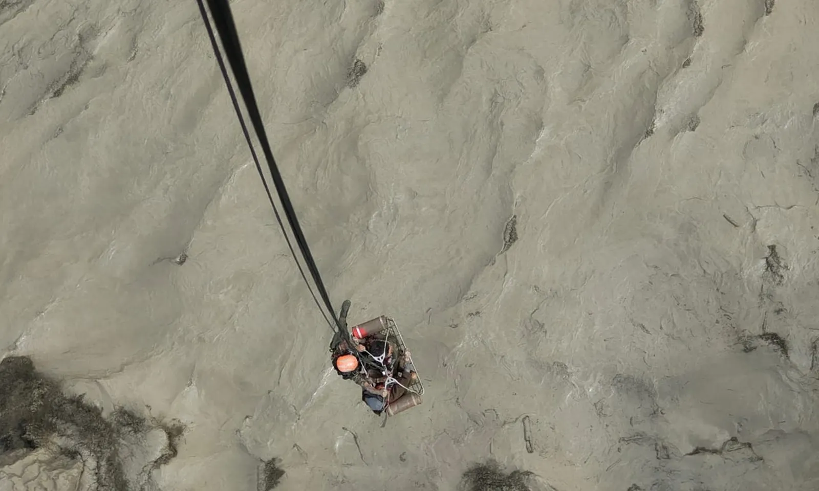 Hồ băng Tây Tạng tan chảy gây lũ lụt lớn ở Nepal, gần 30 người chết và mất tích