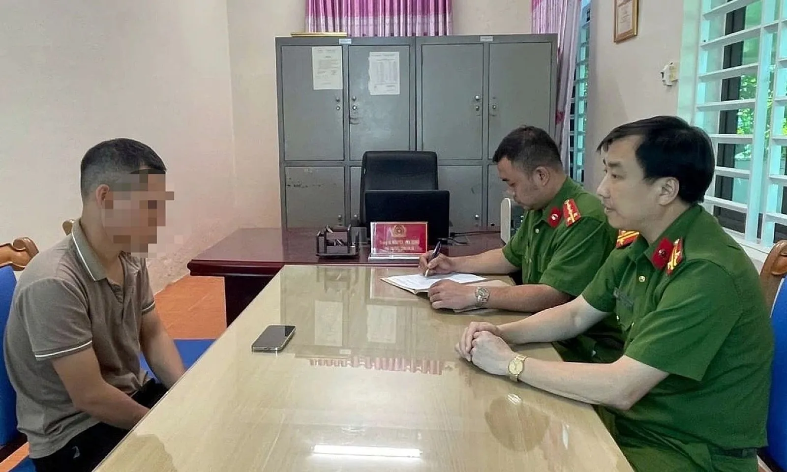 Muốn có iPhone mới, thanh niên bịa chuyện bị cướp để qua mặt gia đình