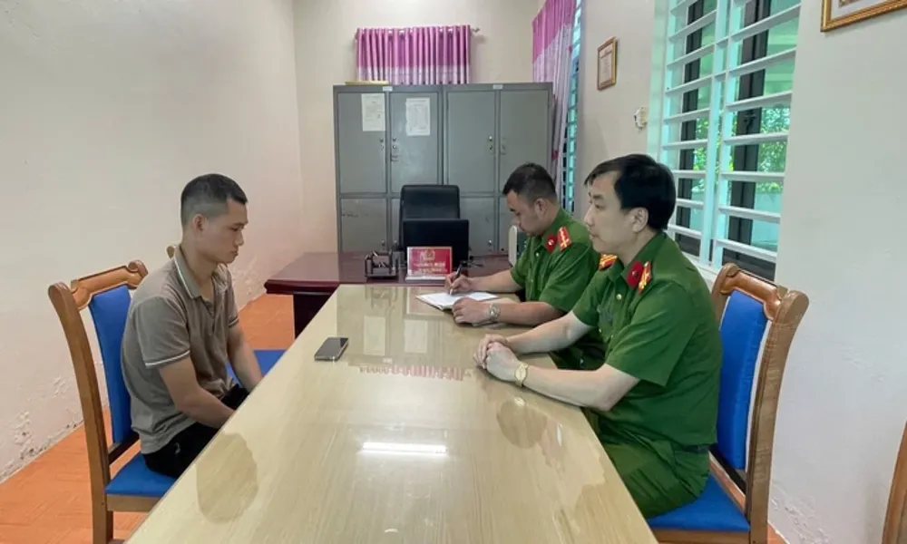 Dàn cảnh mất iPhone để lấy cớ mua điện thoại mới