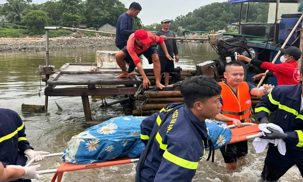 Thi thể cháu bé mất tích ở Sầm Sơn được phát hiện gần đảo Mê