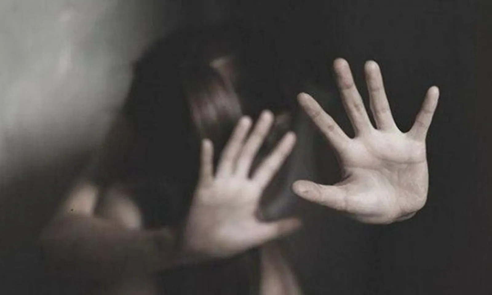 Các trang web lạm dụng trẻ em do AI tạo ra tăng vọt 400%