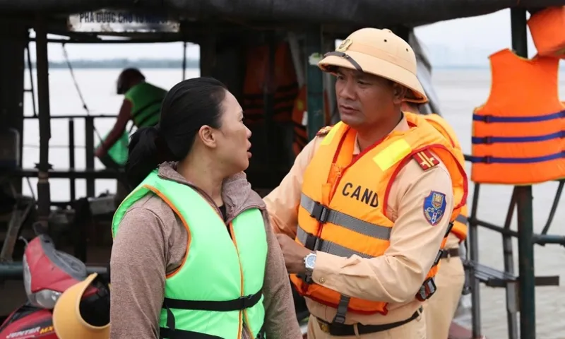 Bảo vệ đê điều trước mùa mưa lũ