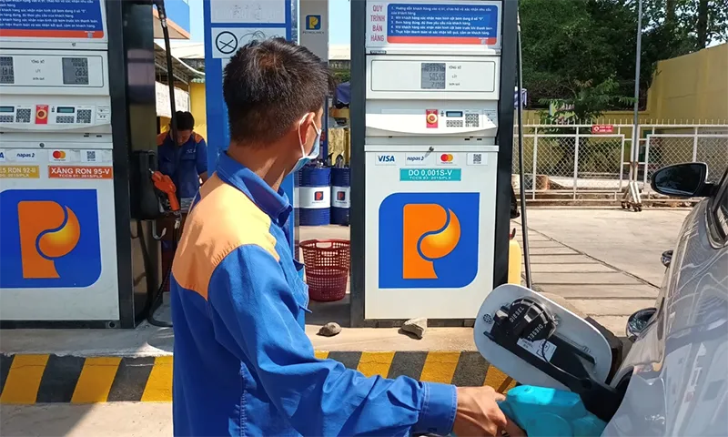 Đề xuất giữ nguyên thuế bảo vệ môi trường với xăng dầu đến hết năm 2026