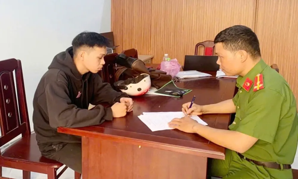 Truy bắt nhanh đối tượng cướp giật tài sản cụ bà bán vé số