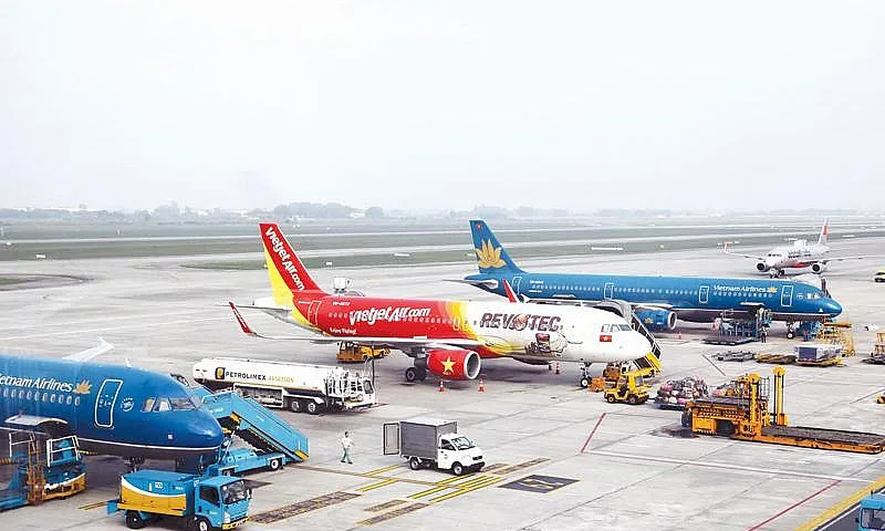 Ngành Hàng không chủ động ứng phó mưa lớn tại Bắc Bộ