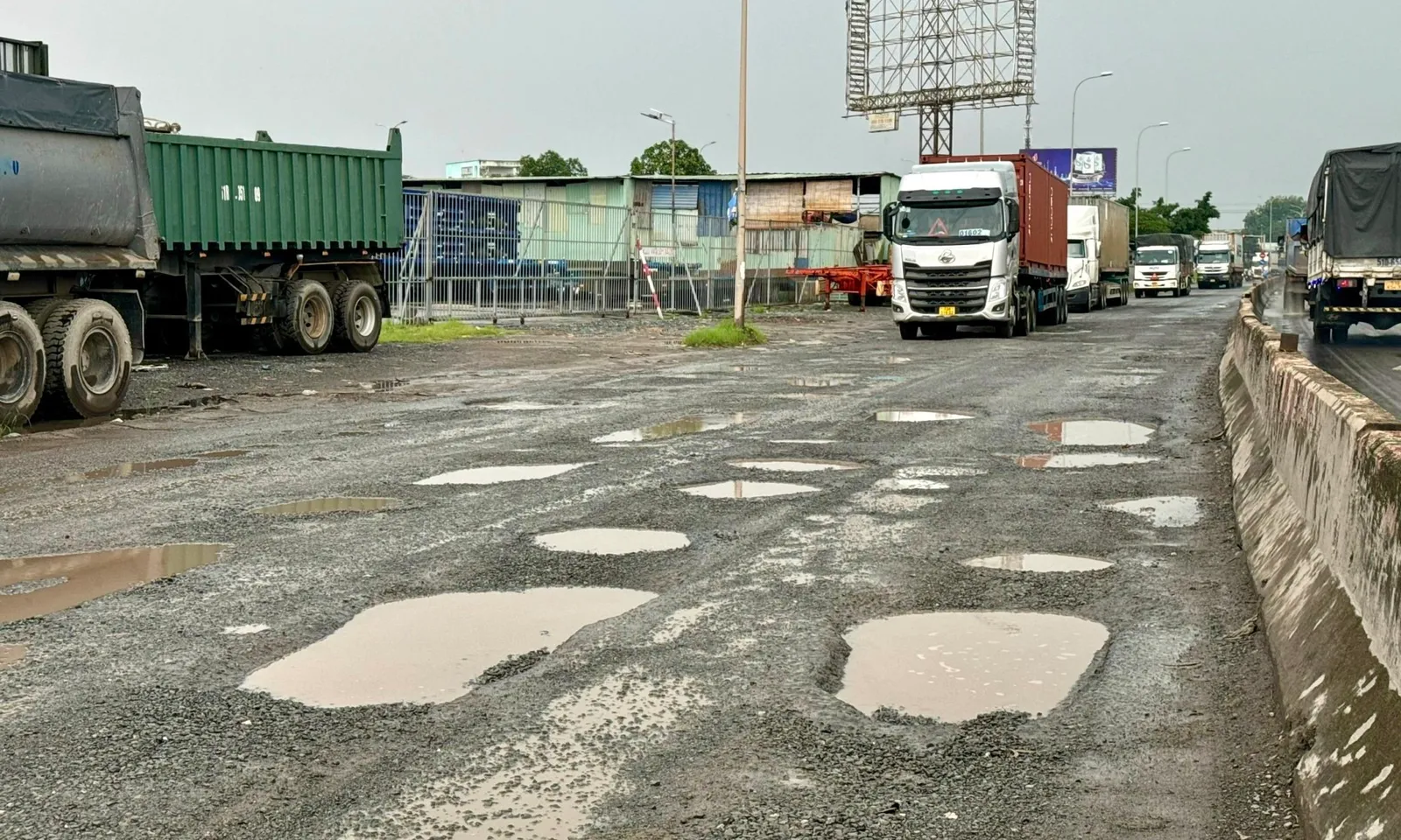 Quốc lộ 51 và Quốc lộ 14 tại Đồng Nai xuống cấp: Khẩn cấp sửa chữa trong tháng 7