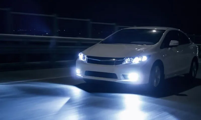 Lắp thêm đèn trước xe ô tô có bị phạt không?