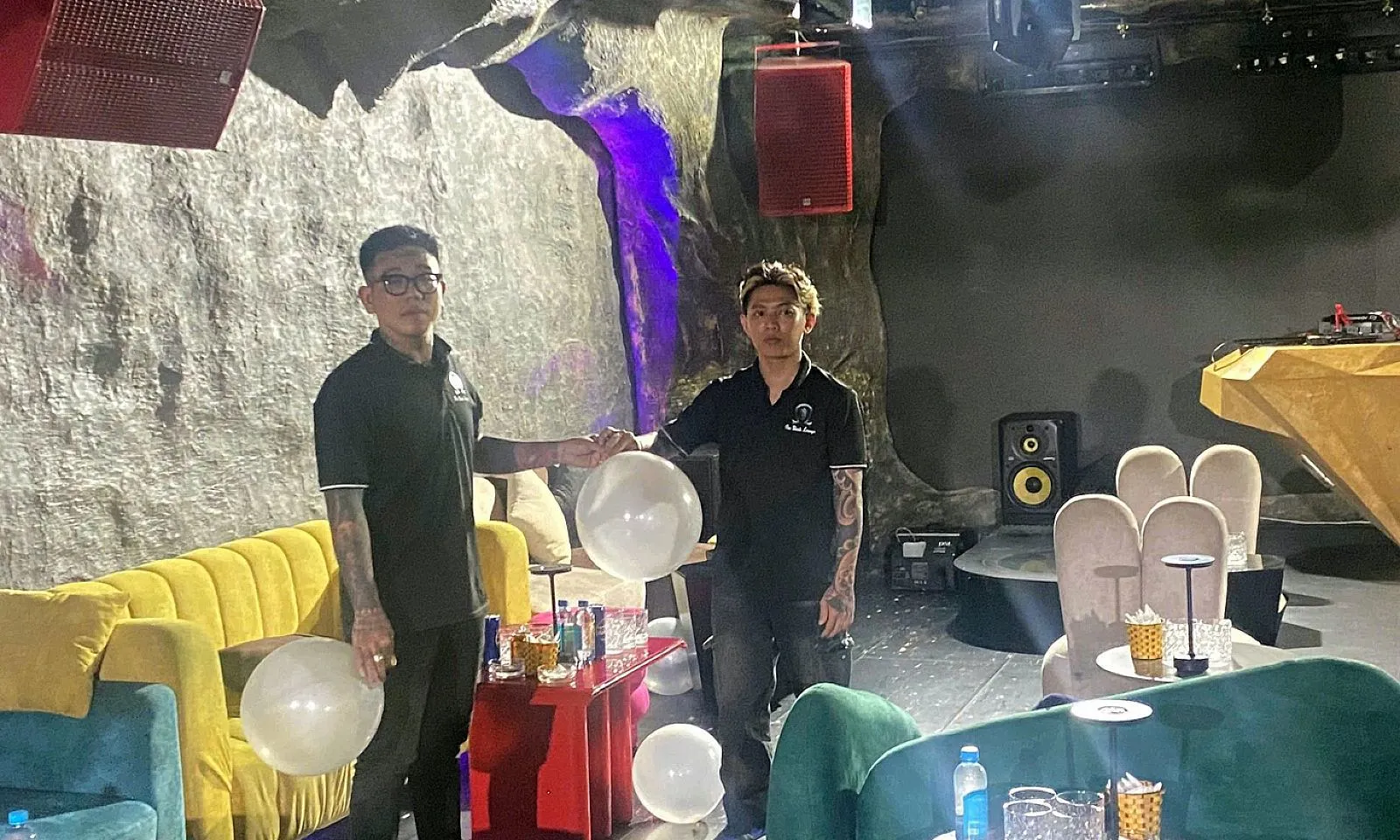 Chủ quán bar ở TPHCM cầm đầu đường dây buôn bán khí cười quy mô lớn