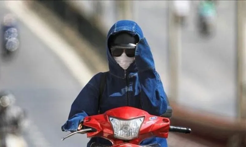 Nhiều khu vực nắng nóng gay gắt, nguy cơ lũ quét và sạt lở