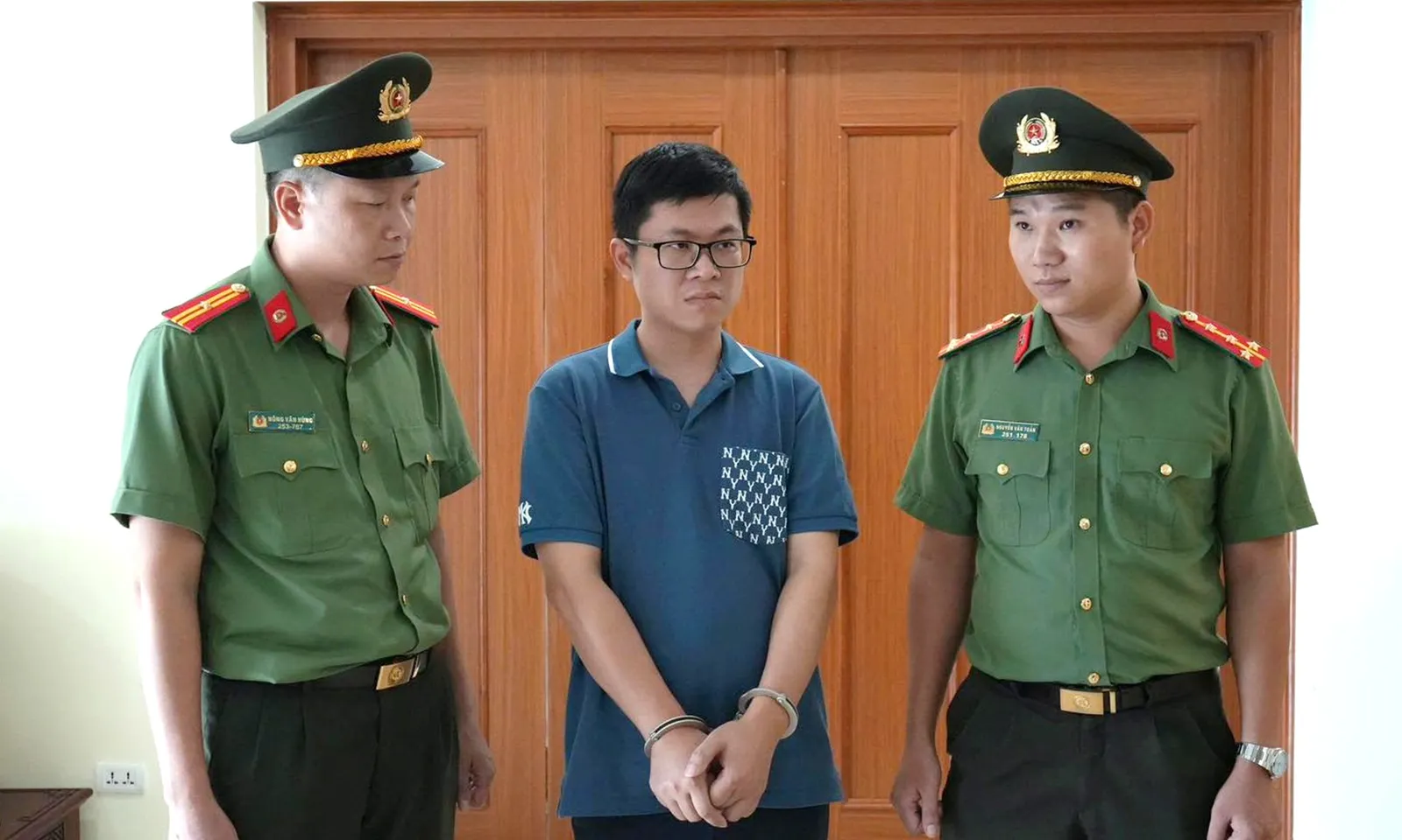 Khởi tố 2 đối tượng lập gần 400 trang web để đăng tải hơn 22.000 video đồi trụy